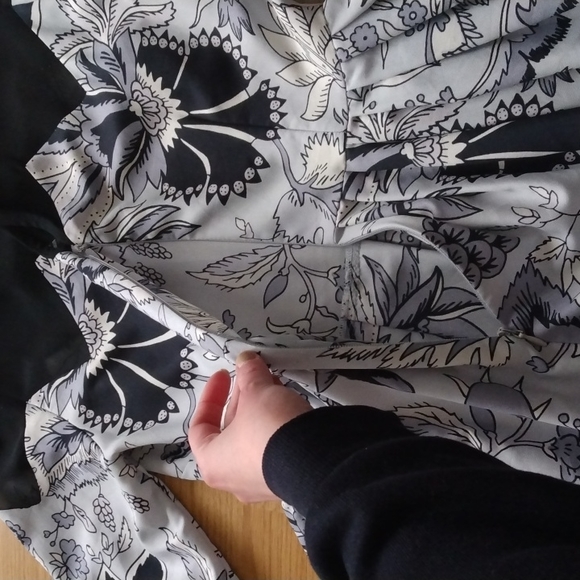 TOPSHOP Floral Fit and Flare Mini Dress | Size 6 - Picture 8 of 8